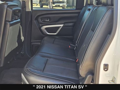 Used 2021 Nissan Titan SV w/ Accessory Utility Package image 17