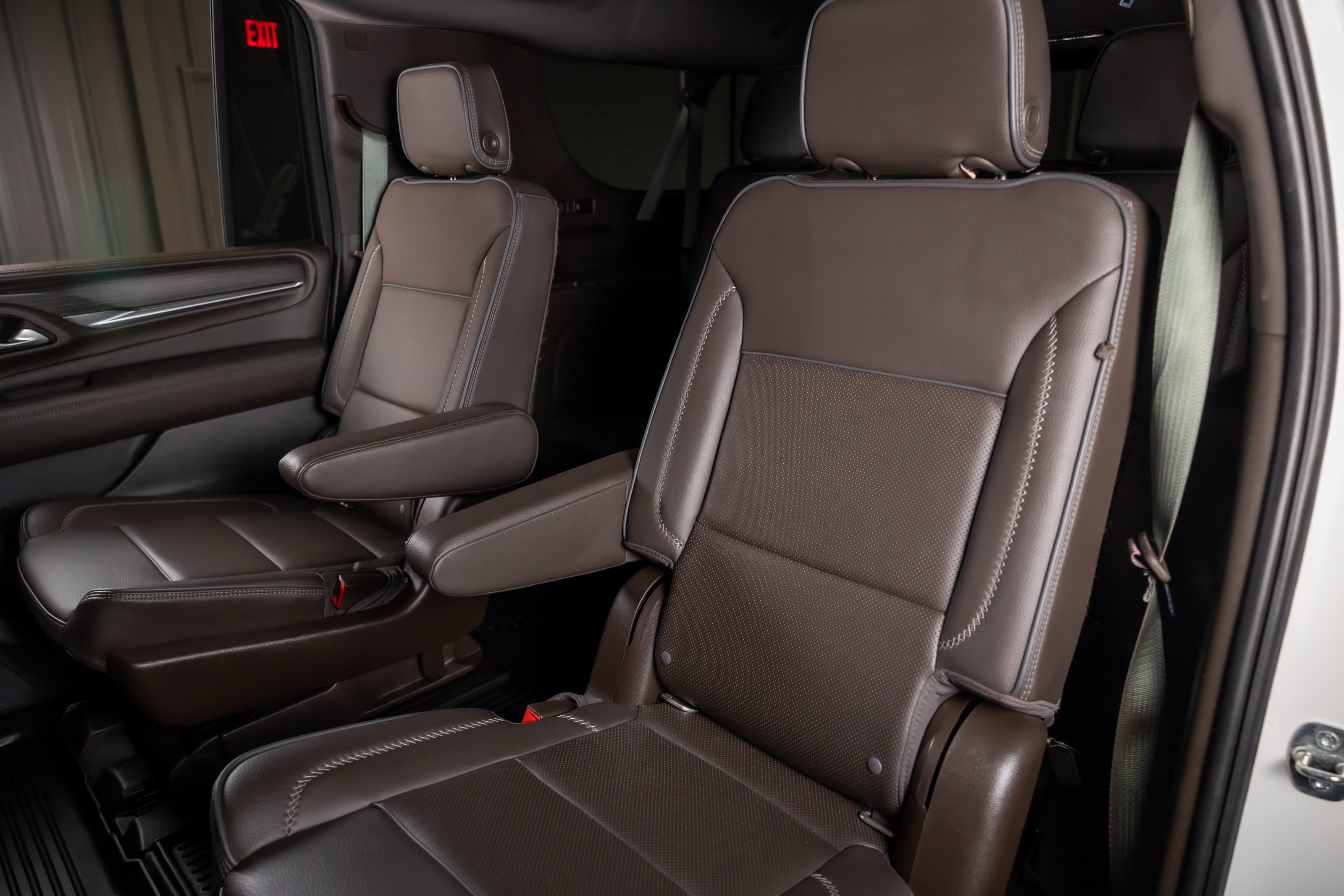 Used 2022 GMC Yukon XL Denali RWD image 22