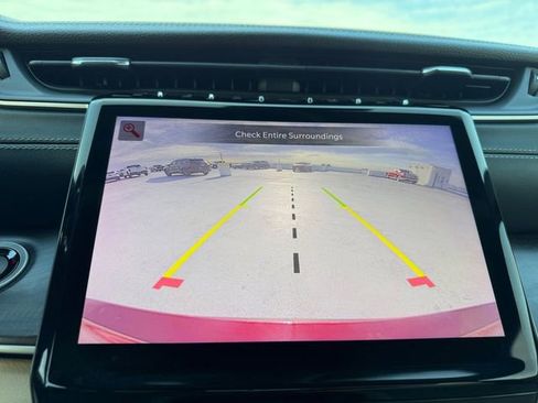 Used 2023 Jeep Grand Cherokee L Limited image 7