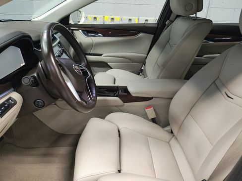 Used 2013 Cadillac XTS Premium image 22