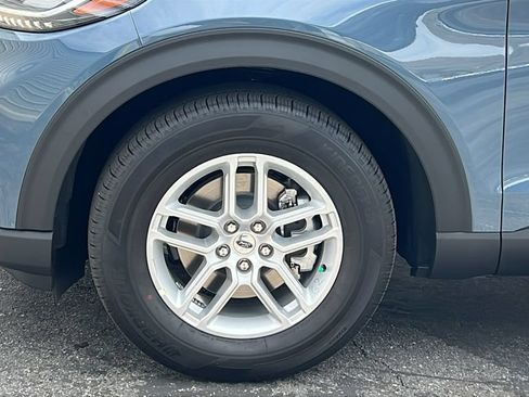 New 2026 Ford Explorer Active w/ Active Comfort Package RWD image 8