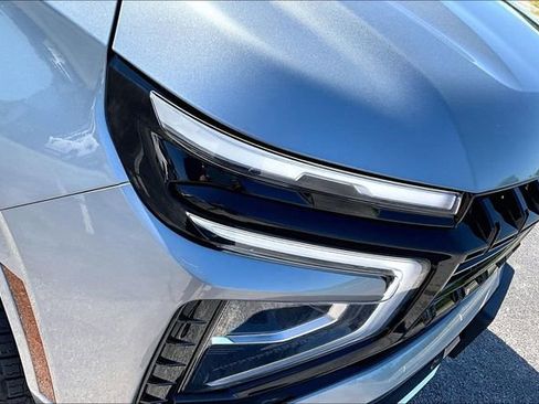 Used 2025 Chevrolet Suburban Z71 AWD/4WD image 33