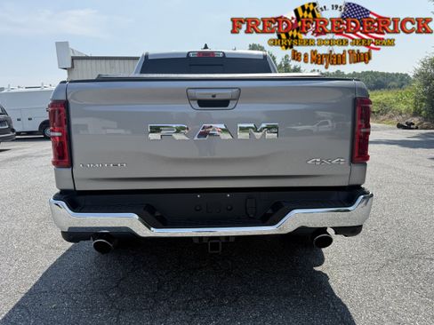 Used 2025 RAM 1500 Limited w/ Trailer Tow Group AWD/4WD image 6