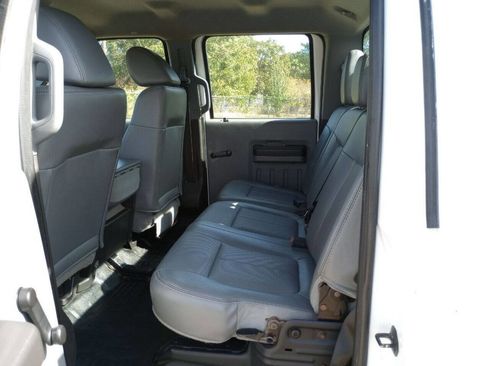 Used 2011 Ford F350 XL w/ Camper Pkg image 14