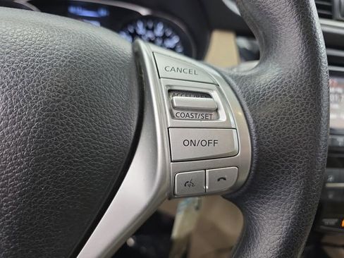 Used 2016 Nissan Rogue S w/ Appearance Package image 27