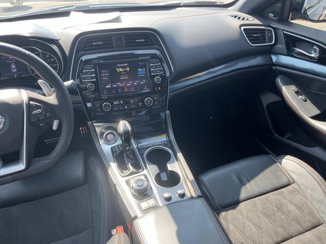 Used 2023 Nissan Maxima SR w/ Sport Mat Group FWD image 13