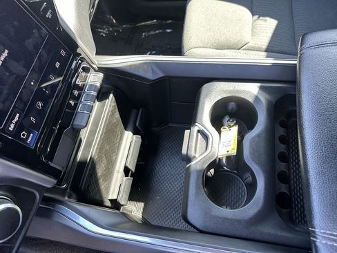 Used 2024 RAM 1500 Big Horn RWD image 20