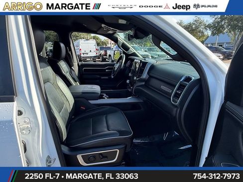 Used 2024 RAM 1500 Laramie AWD/4WD image 13