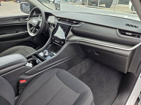 Certified 2023 Jeep Grand Cherokee L Laredo w/ Luxury Tech Group I RWD image 31