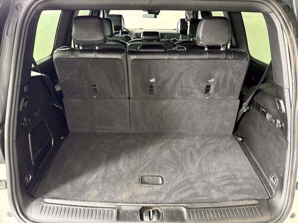 Used 2024 Jeep Wagoneer Series II w/ Flexible Seating Group RWD image 37