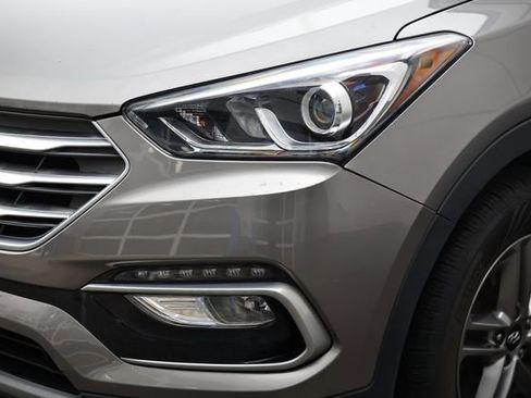 Used 2018 Hyundai Santa Fe Sport image 10