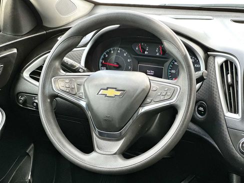 Used 2023 Chevrolet Malibu LS FWD image 27