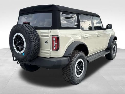 New 2025 Ford Bronco Outer Banks AWD/4WD image 9