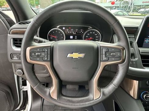 Used 2021 Chevrolet Suburban High Country RWD image 21