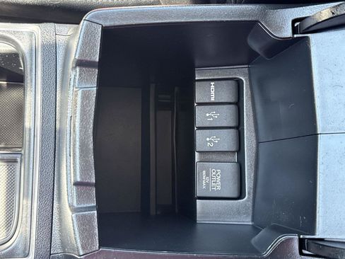 Used 2016 Honda CR-V Touring image 37