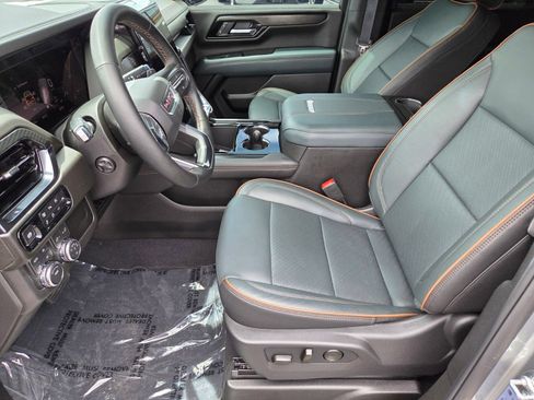 Used 2026 GMC Yukon XL AT4 w/ LPO, Floor Liner Package AWD/4WD image 10