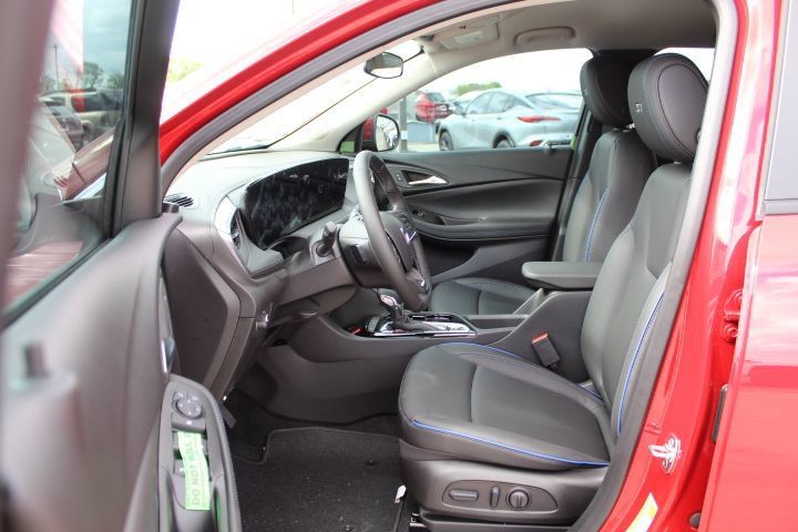 New 2026 Buick Encore GX Sport Touring w/ Comfort Package FWD image 9