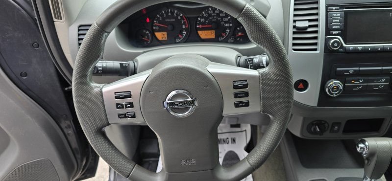 Used 2015 Nissan Frontier SV AWD/4WD image 18