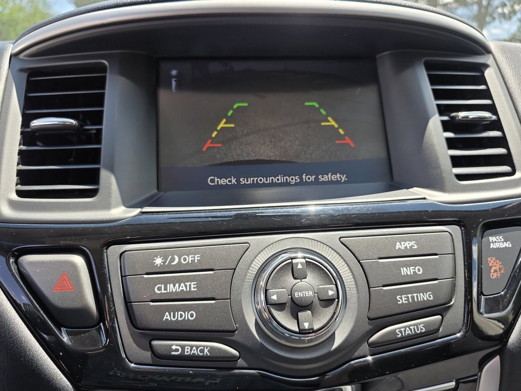 Used 2020 Nissan Pathfinder SV AWD/4WD image 28