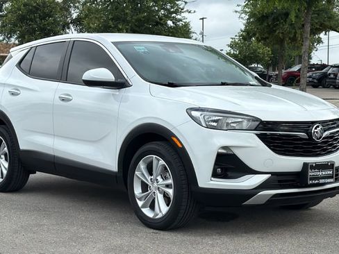Used 2023 Buick Encore GX Preferred w/ Cold Weather Comfort Package FWD image 3