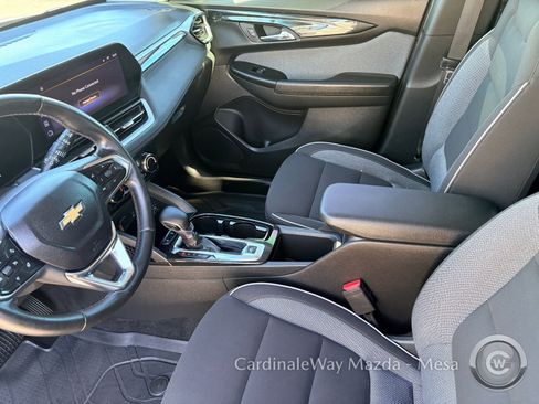 Used 2024 Chevrolet TrailBlazer LT w/ LPO, Blackout Package image 12