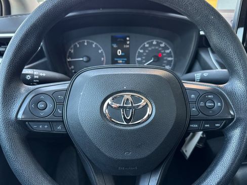 Used 2023 Toyota Corolla LE FWD image 23