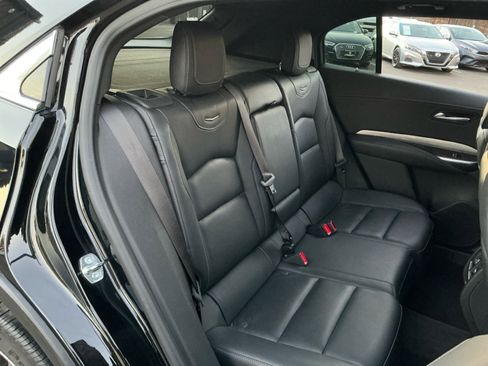 Used 2024 Cadillac XT4 Premium Luxury image 21