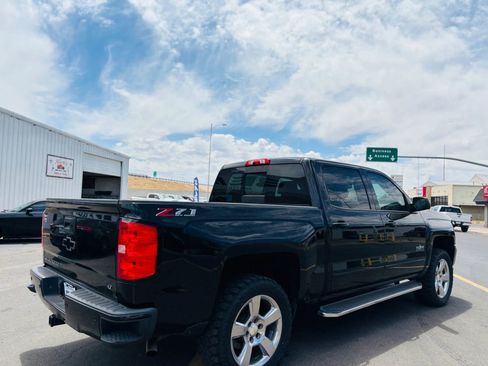Used 2018 Chevrolet Silverado 1500 LT w/ Texas Edition AWD/4WD image 3