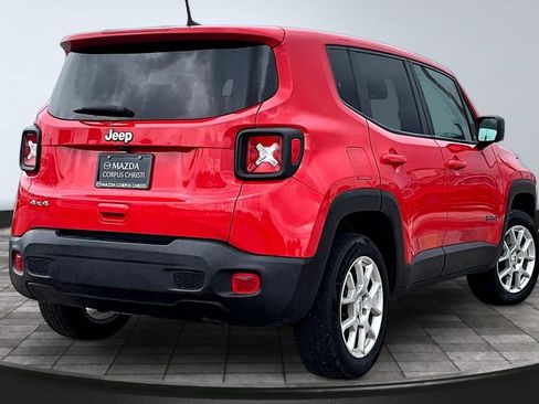 Used 2023 Jeep Renegade Latitude AWD/4WD image 7