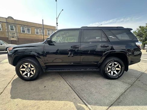 Used 2024 Toyota 4Runner TRD Off-Road Premium AWD/4WD image 8