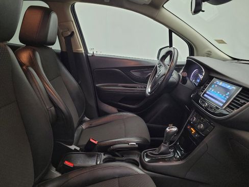 Used 2019 Buick Encore Sport Touring image 21