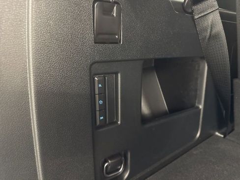 Used 2021 Ford Expedition XLT image 32