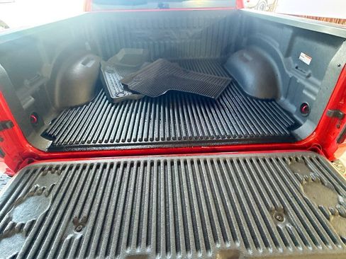 Used 2022 RAM 1500 Big Horn AWD/4WD image 30