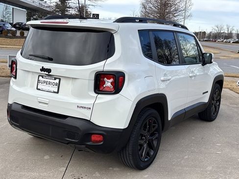 Used 2018 Jeep Renegade Altitude w/ Cold Weather Group image 3