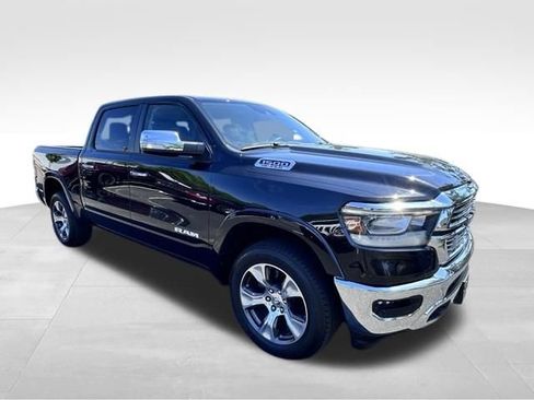 Used 2022 RAM 1500 Laramie AWD/4WD image 9