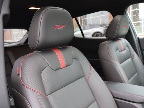 Used 2025 Chevrolet Trax RS w/ Sunroof Package image 47