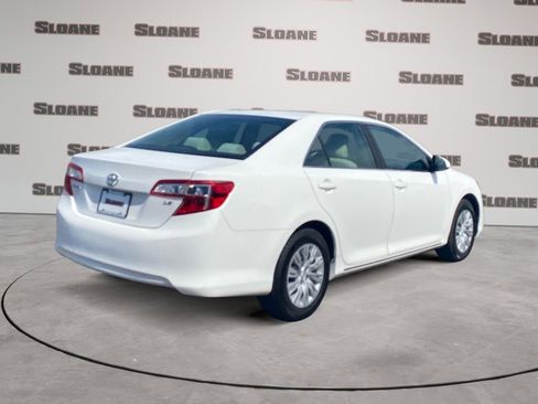 Used 2013 Toyota Camry LE image 5