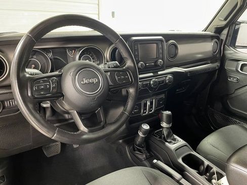 Used 2019 Jeep Wrangler Sport AWD/4WD image 14