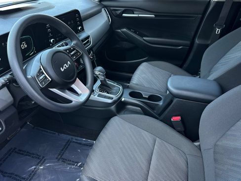 Used 2026 Kia Seltos LX AWD/4WD image 9