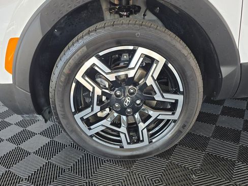 Used 2025 Hyundai Santa Cruz Limited image 12