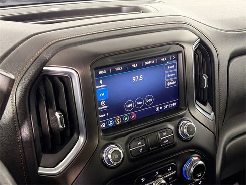 Used 2021 GMC Sierra 2500 AT4 w/ AT4 Preferred Package image 15