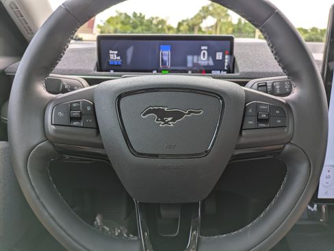 Used 2023 Ford Mustang Mach-E Premium RWD image 24