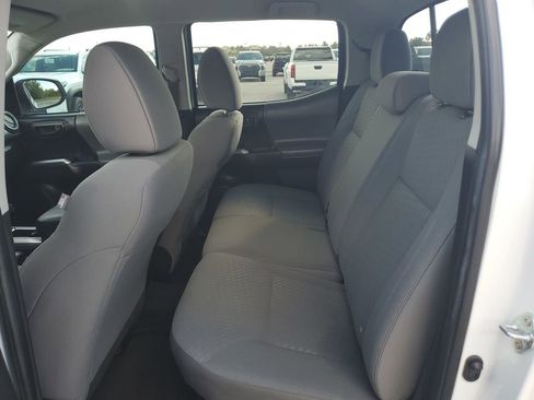 Certified 2022 Toyota Tacoma TRD Off-Road image 23