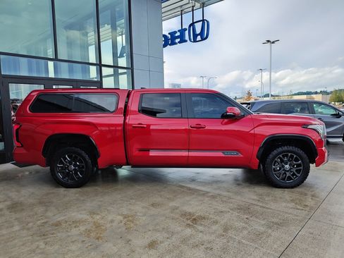 Used 2024 Toyota Tundra Platinum image 4