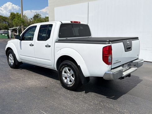 Used 2010 Nissan Frontier SE RWD image 3