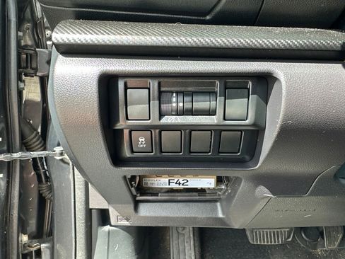 Used 2018 Subaru Impreza 2.0i Premium AWD/4WD image 18