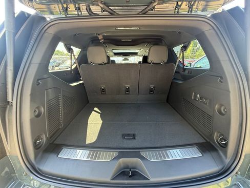 New 2026 Chevrolet Suburban RST w/ RST Capability Package AWD/4WD image 29