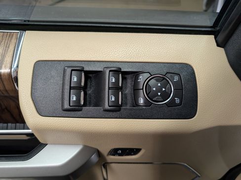 Used 2018 Ford F150 Lariat w/ Equipment Group 502A Luxury image 16