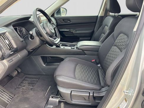 Certified 2024 Nissan Pathfinder S AWD/4WD image 9