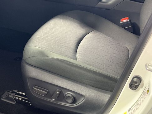 Used 2025 Toyota RAV4 XLE image 14